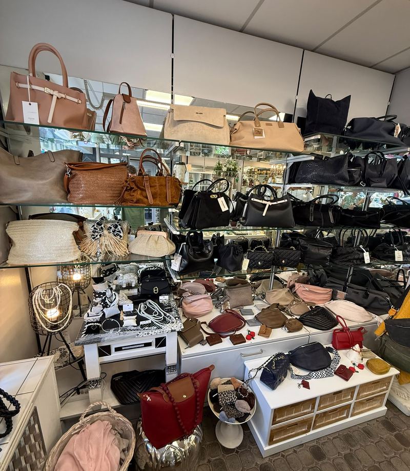 Taschen und Modeaccessoires